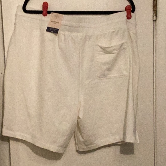 St. John's Bay White Bermuda Shorts Elastic Waist - Picture 6 of 13